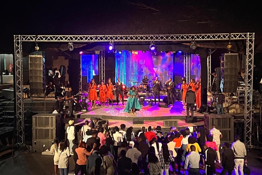 MANDA GABRIEL AND FRIENDS LIVE RECORDING